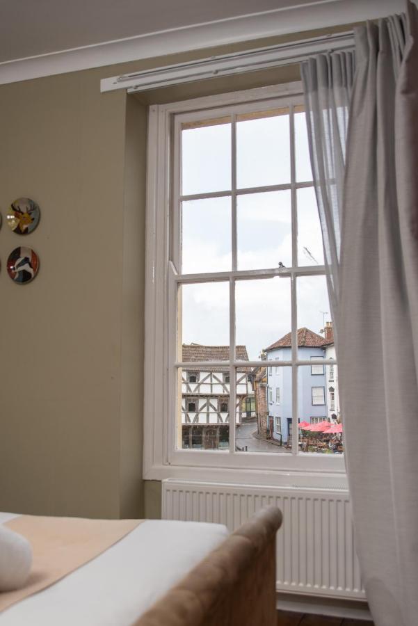 Отель The Oak House Axbridge Экстерьер фото A window in the UK